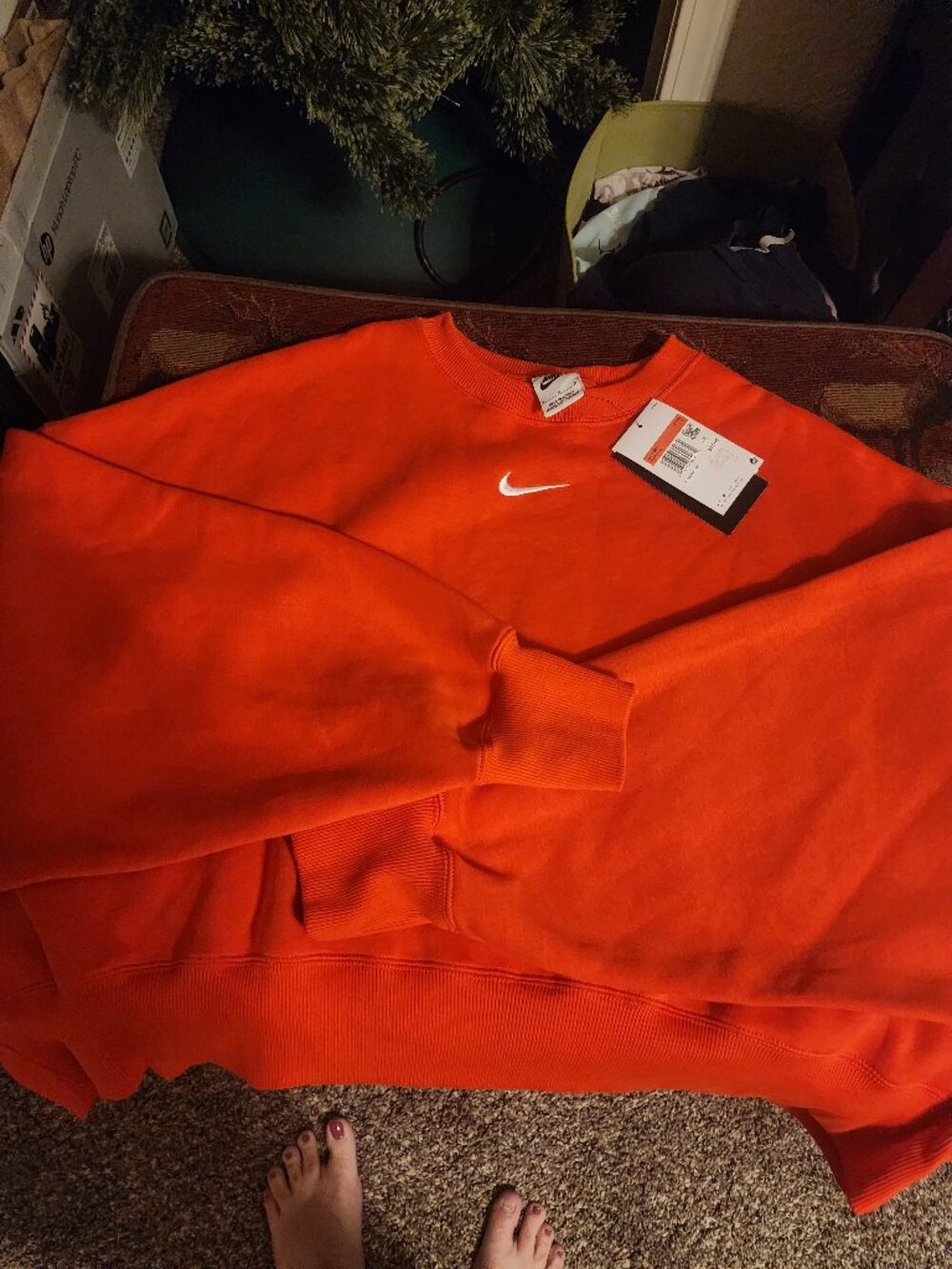 womens nike crop sweatshirt